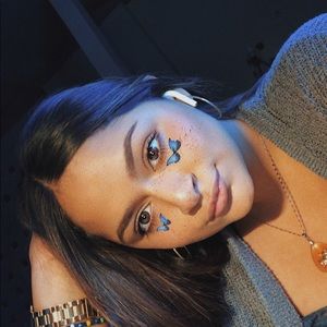 Meet your Posher, Daniela